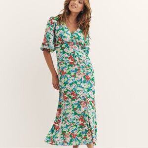 Tea Dress with Fabric Buttons and Balloon Sleeves Size 14US